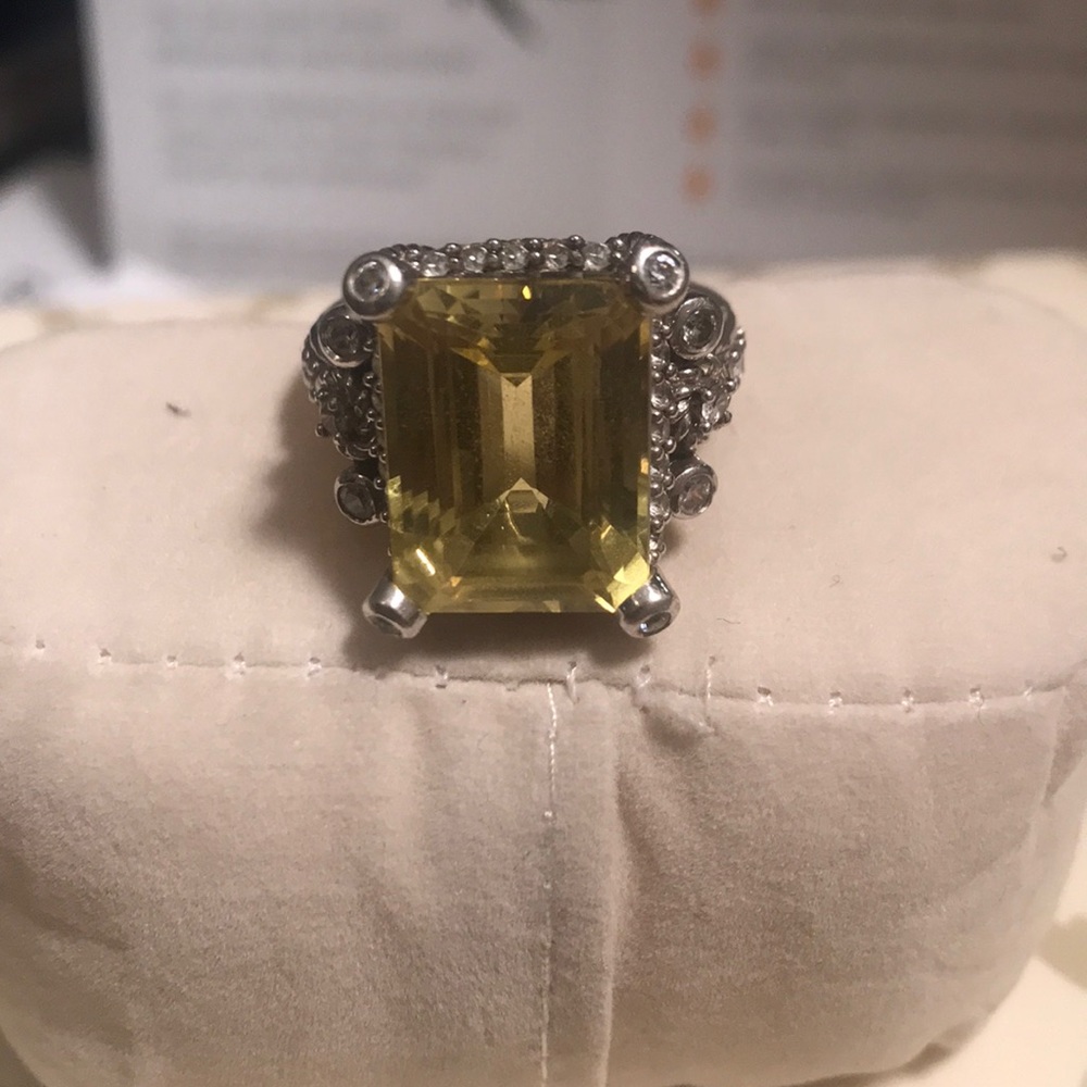 Canary Quartz Judith Ripka Ring - Picture 2 of 4